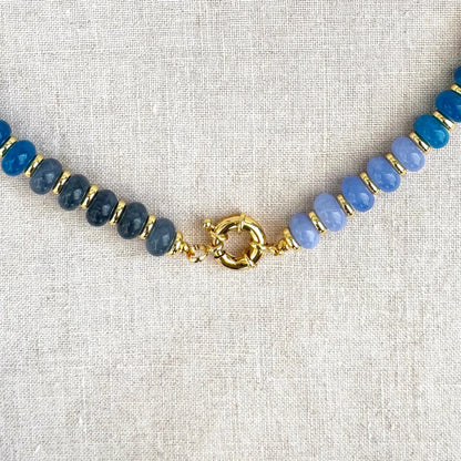 Blue jade bead necklace Cinco Océanos by Studio Gløra